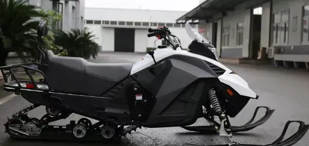 Снегоход ULAR 220 в Нижнекамске