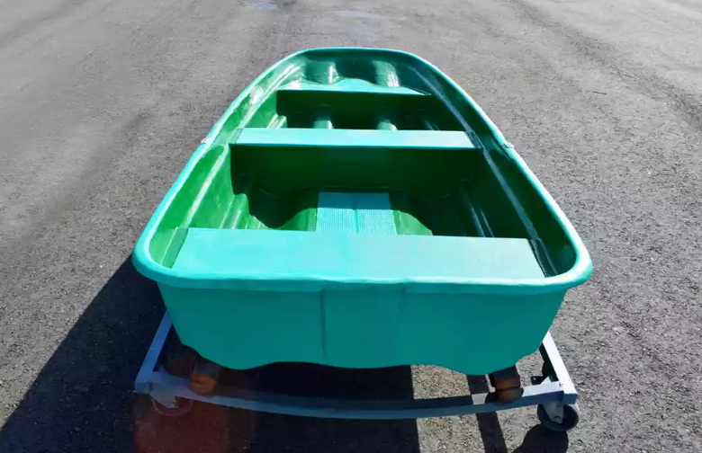 Стеклопластиковая лодка Старт (тримаран) в Нижнекамске