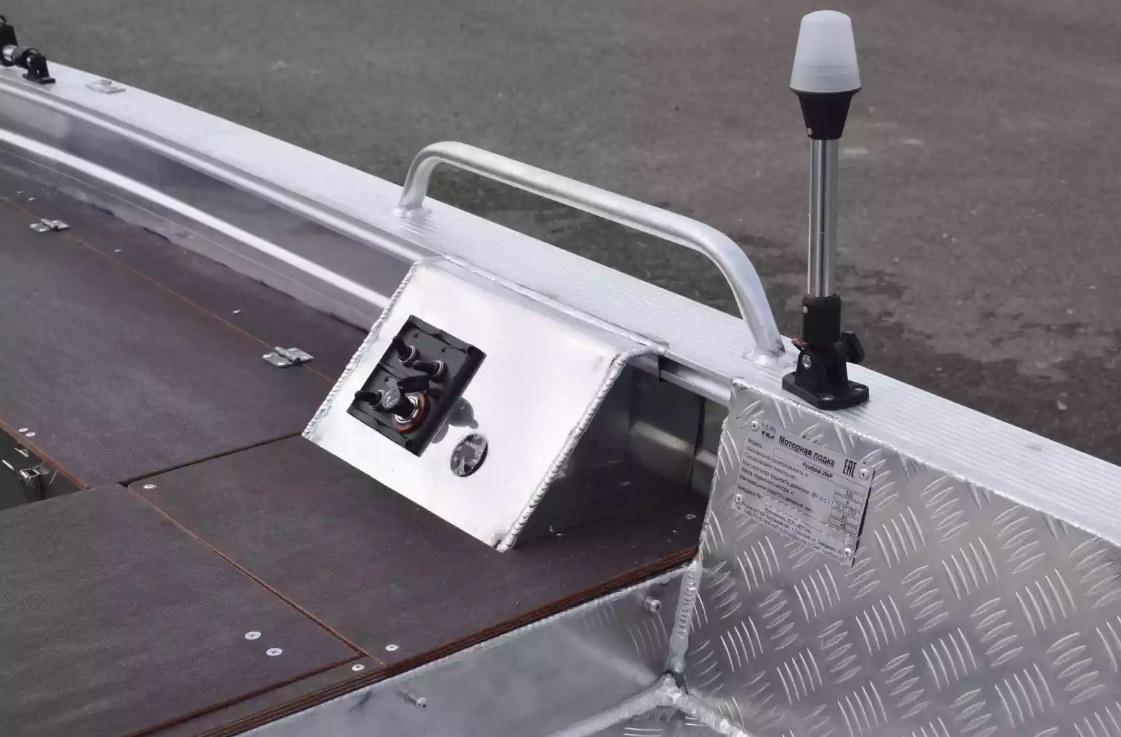 Алюминиевая лодка Wyatboat-390РМ в Нижнекамске