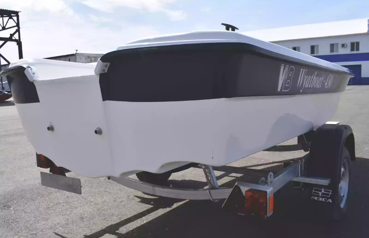 Стеклопластиковая лодка Wyatboat 430 тримаран в Нижнекамске