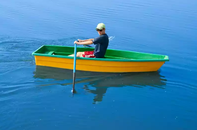Стеклопластиковая лодка Малютка в Нижнекамске