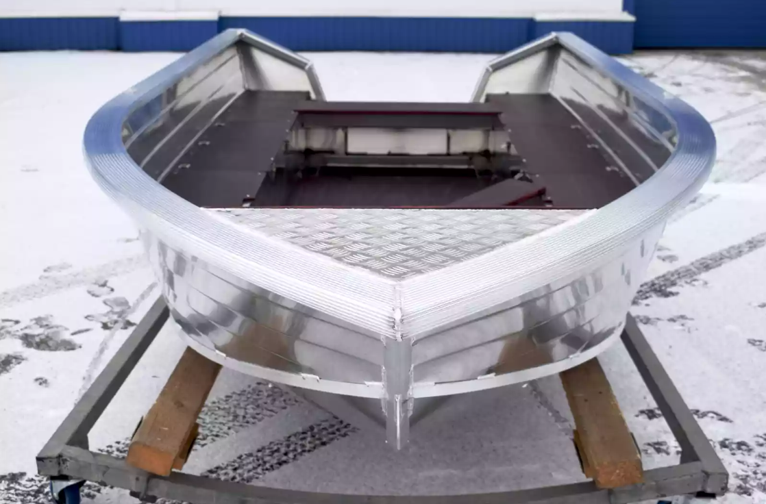 Алюминиевая лодка Неман-400 в Нижнекамске