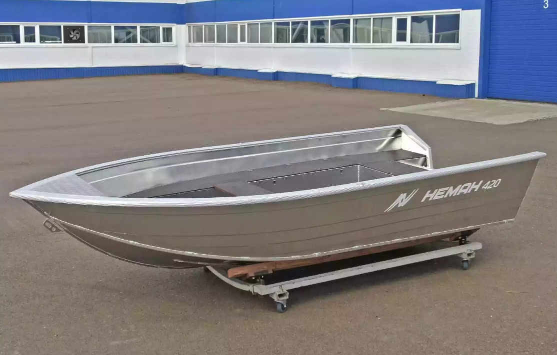 Алюминиевая лодка  Неман-420 в Нижнекамске