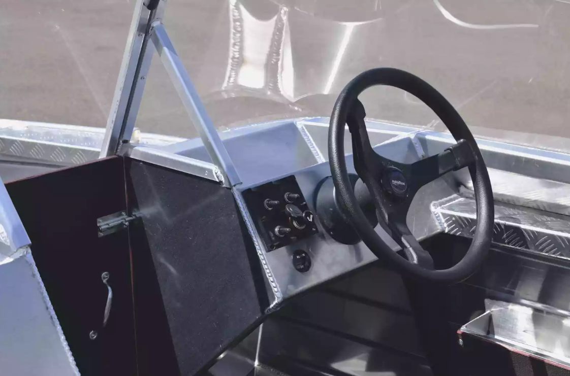 Алюминиевая лодка Wyatboat-390 DCM в Нижнекамске