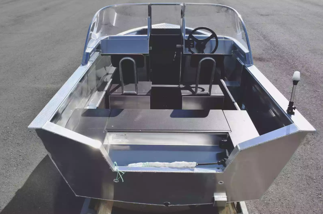 Алюминиевая лодка  Неман-400 DCM в Нижнекамске