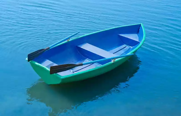 Стеклопластиковая лодка Дельфин в Нижнекамске