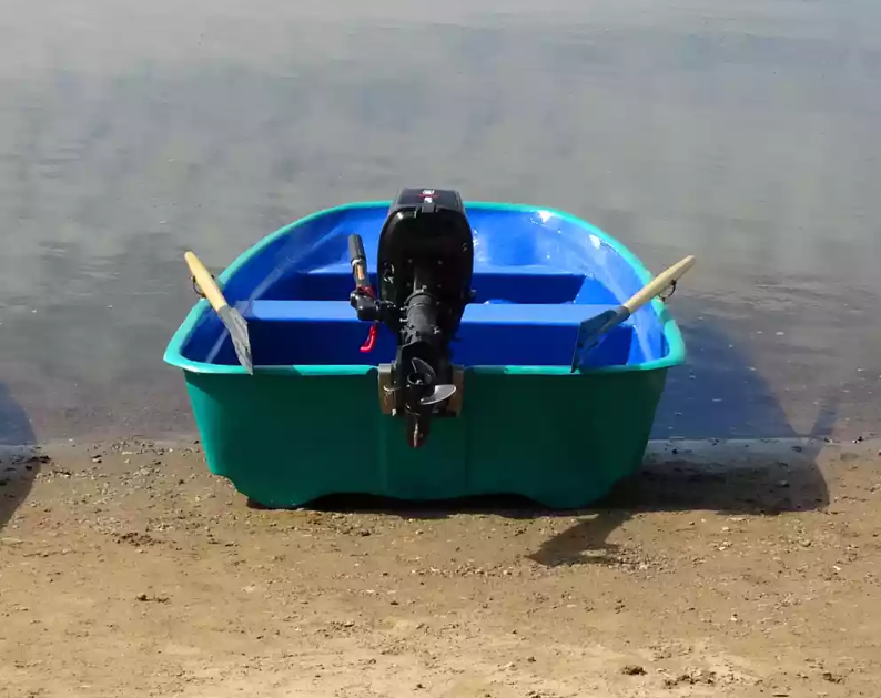 Стеклопластиковая лодка Старт (тримаран) в Нижнекамске