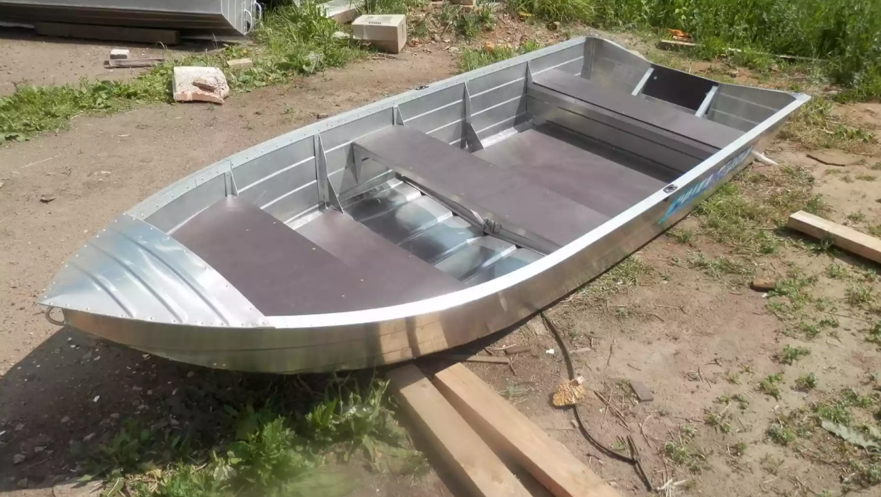 Алюминиевая лодка Вятка-Профи 32 в Нижнекамске