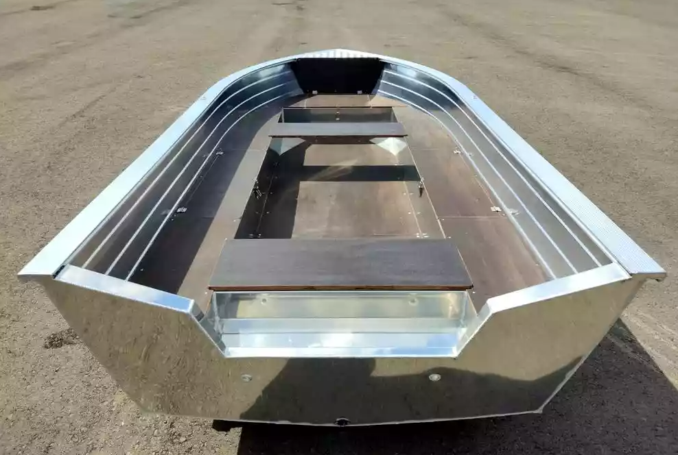 Алюминиевая лодка Неман-400 в Нижнекамске