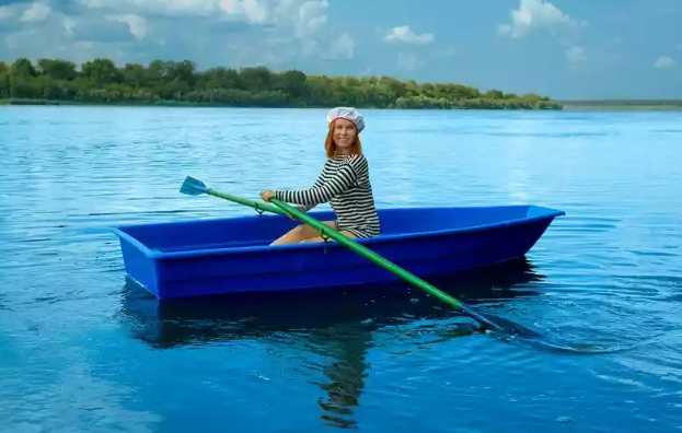 Стеклопластиковая лодка Малютка в Нижнекамске