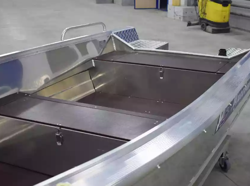Алюминиевая лодка  Wyatboat-430 Р в Нижнекамске