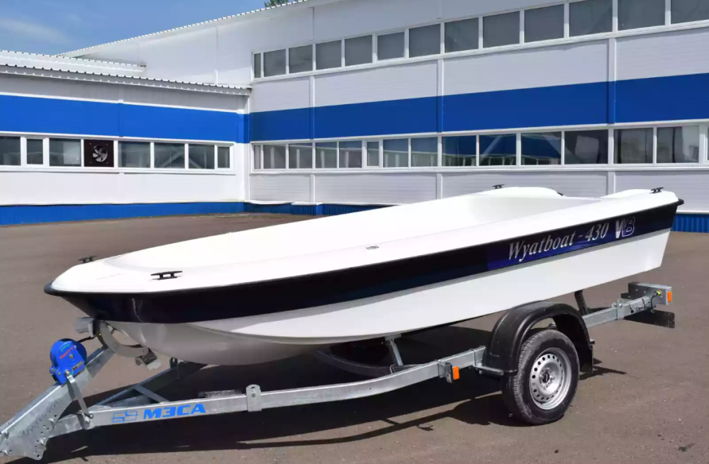 Стеклопластиковая лодка Wyatboat 430 тримаран в Нижнекамске