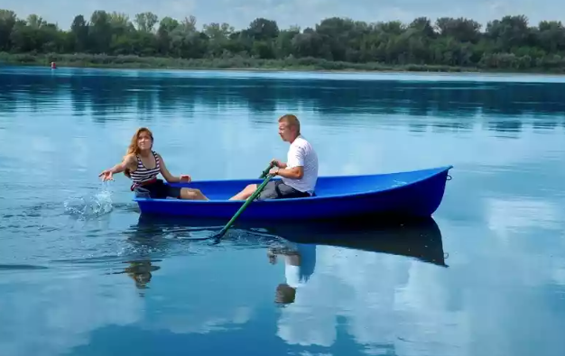 Стеклопластиковая лодка Дельфин в Нижнекамске