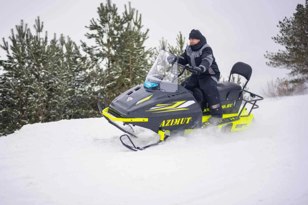 Миниснегоход Бурлак Азимут 24 л.с. , эл.запуск, реверс, тормоз гидравл, капот черный в Нижнекамске