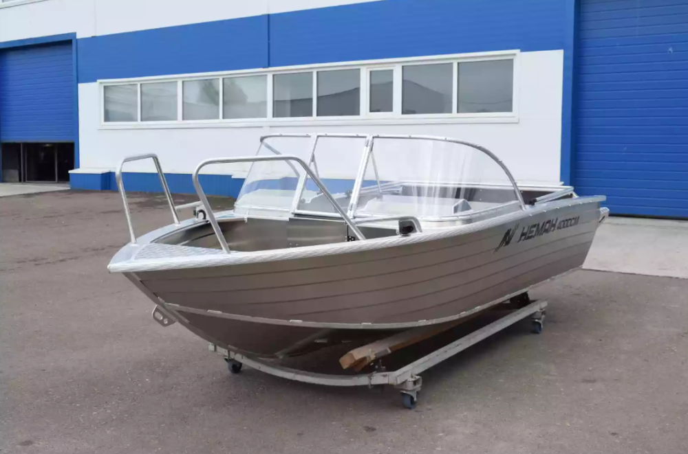 Алюминиевая лодка  Неман-400 DCM NEW в Нижнекамске