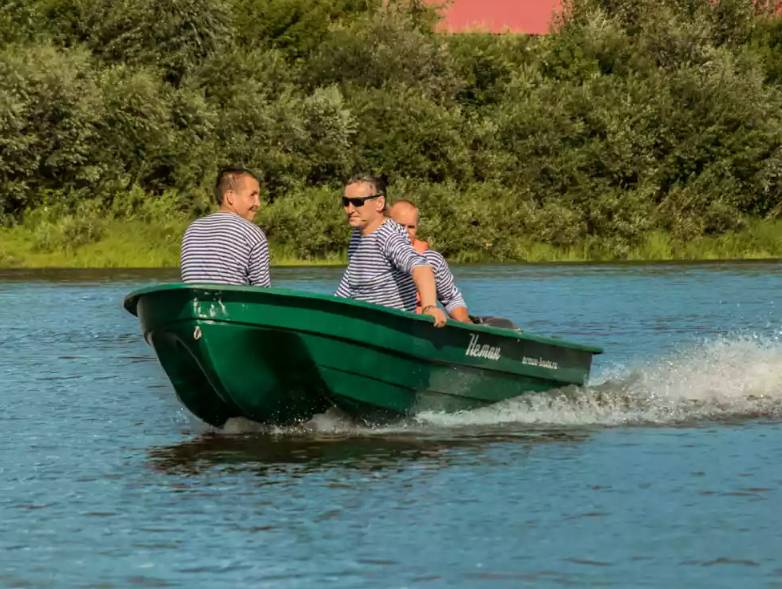 Стеклопластиковая лодка Neman-340 (тримаран) в Нижнекамске