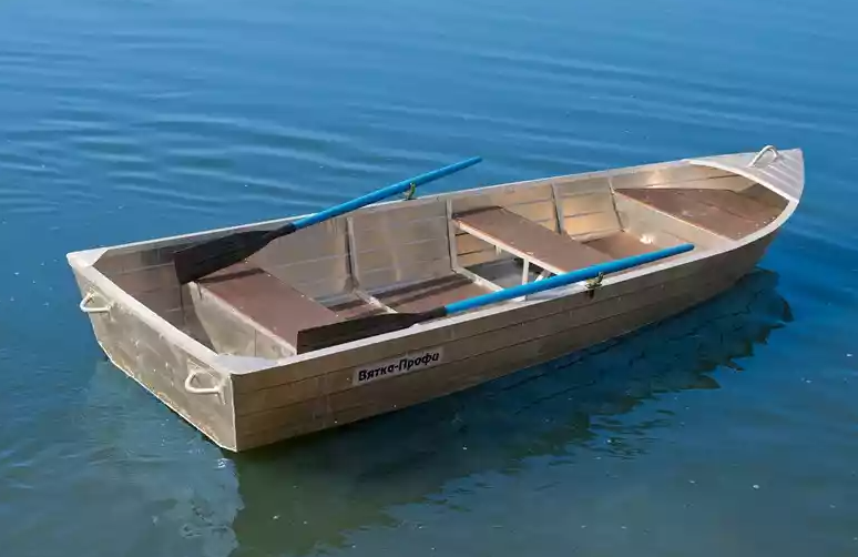 Алюминиевая лодка Вятка-Профи 32 в Нижнекамске