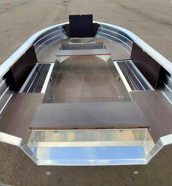 Алюминиевая лодка Неман-400 в Нижнекамске