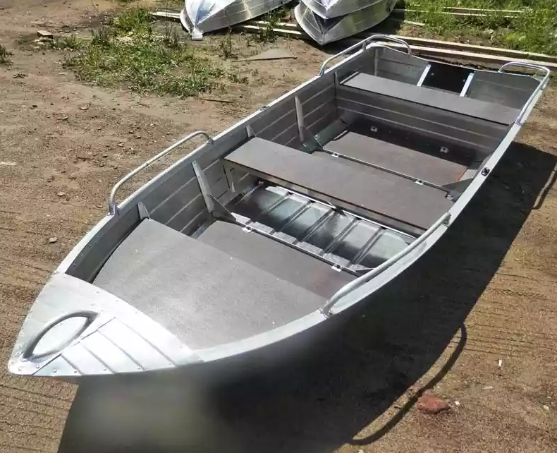 Алюминиевая лодка Вятка-Профи 37 в Нижнекамске