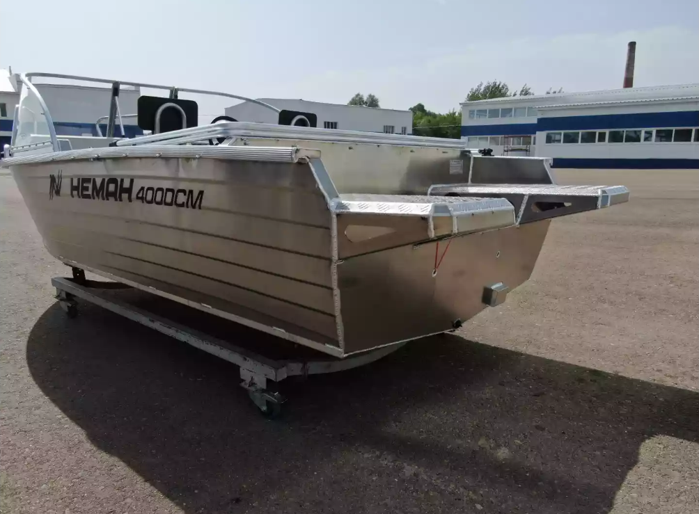 Алюминиевая лодка  Неман-400 DCM NEW в Нижнекамске