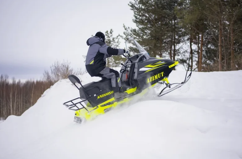 Миниснегоход Бурлак Азимут 20 л.с.  Б/У в Нижнекамске