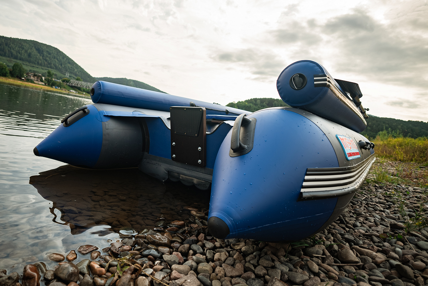 Лодка MISHIMO RIVER FJET PRO 430  под водомет в Нижнекамске