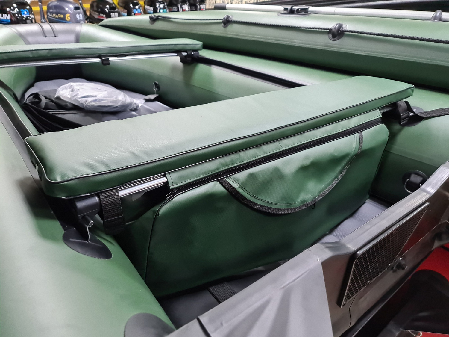 КОМПЛЕКТ МЯГКИХ НАКЛАДОК С СУМКОЙ ДЛЯ ЛОДОК 90Х20 ЗЕЛЕНЫЙ в Нижнекамске