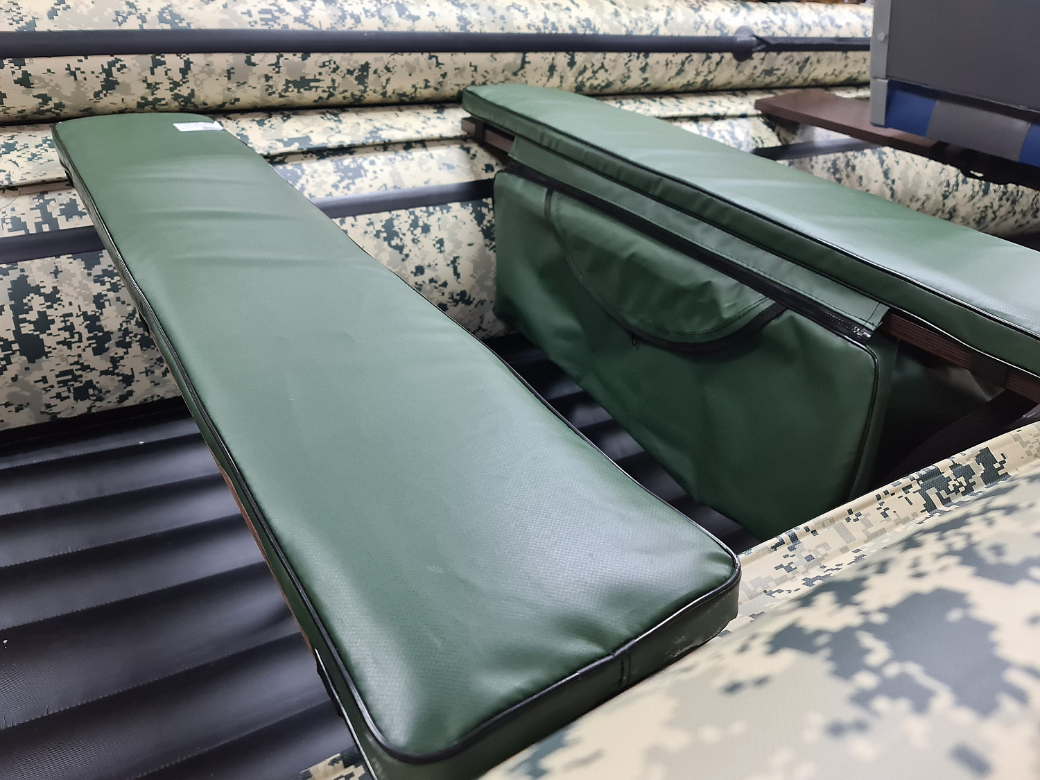 КОМПЛЕКТ МЯГКИХ НАКЛАДОК С СУМКОЙ ДЛЯ ЛОДОК 110Х20 ЗЕЛЕНЫЙ в Нижнекамске