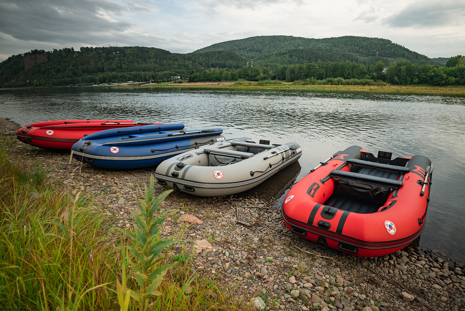 Лодка MISHIMO RIVER FJET PRO 430  под водомет в Нижнекамске